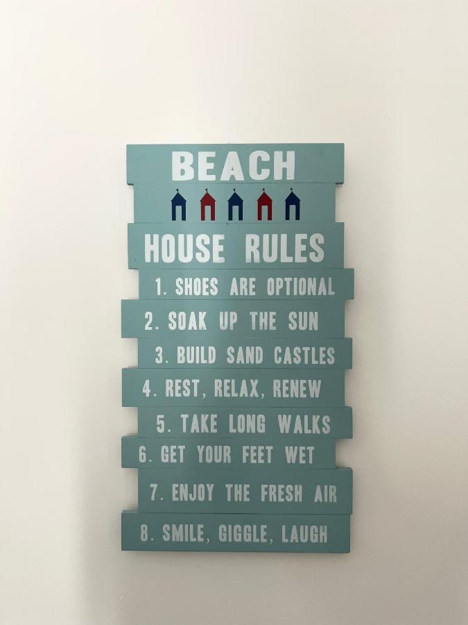 Fitzy'S Bunker - Modern Beach Apartment Ardglass Exterior photo